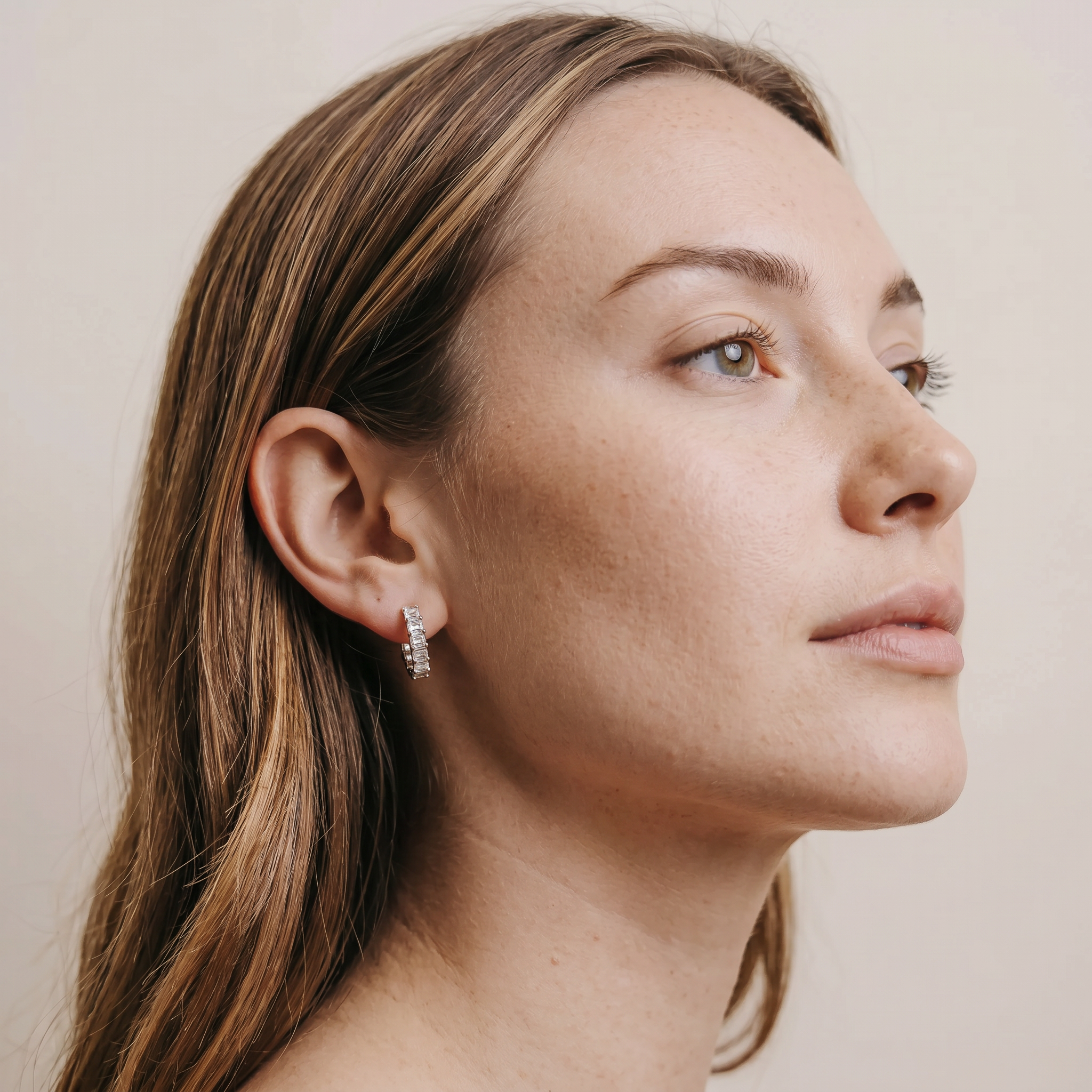 Aviana Earrings (White Gold)