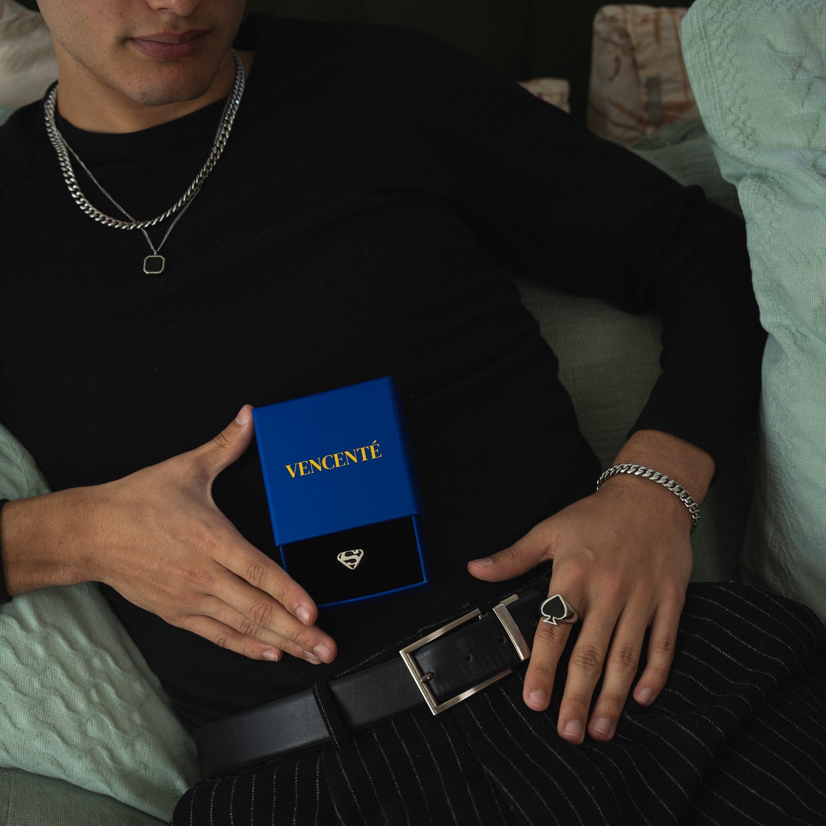 Status Set (White Gold)