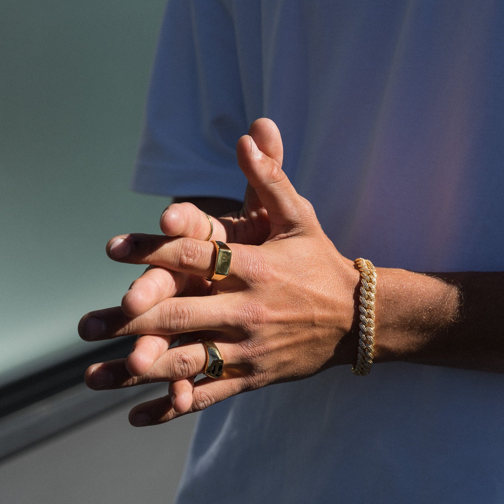 Iced Out Cuban Bracelet 10MM (Gold)
