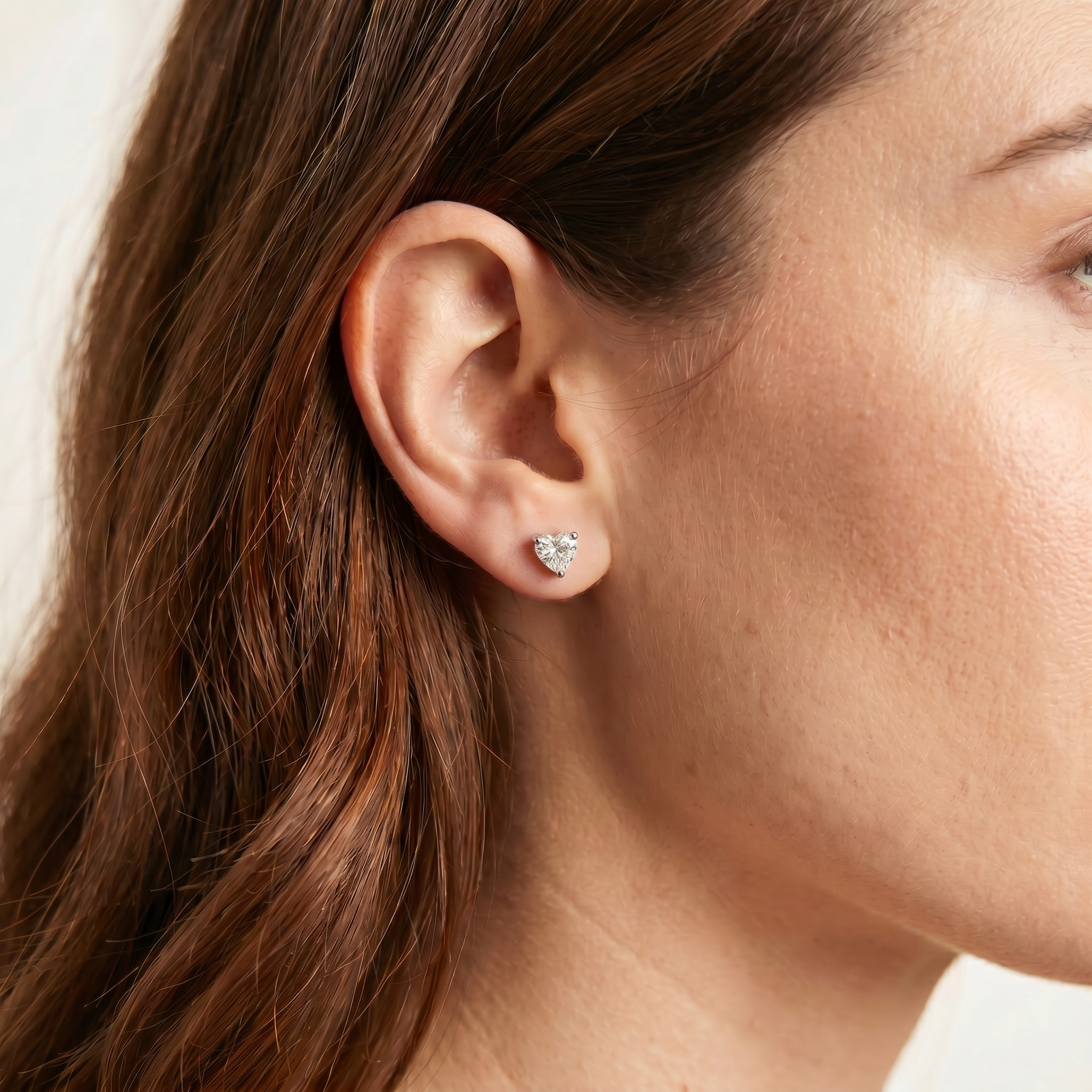 Mabel Heart Earrings (White Gold)