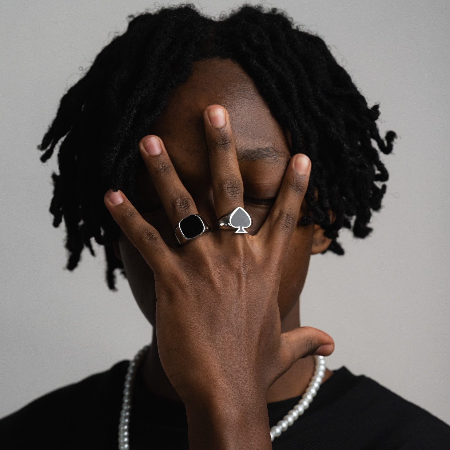 Spades Ring (White Gold)