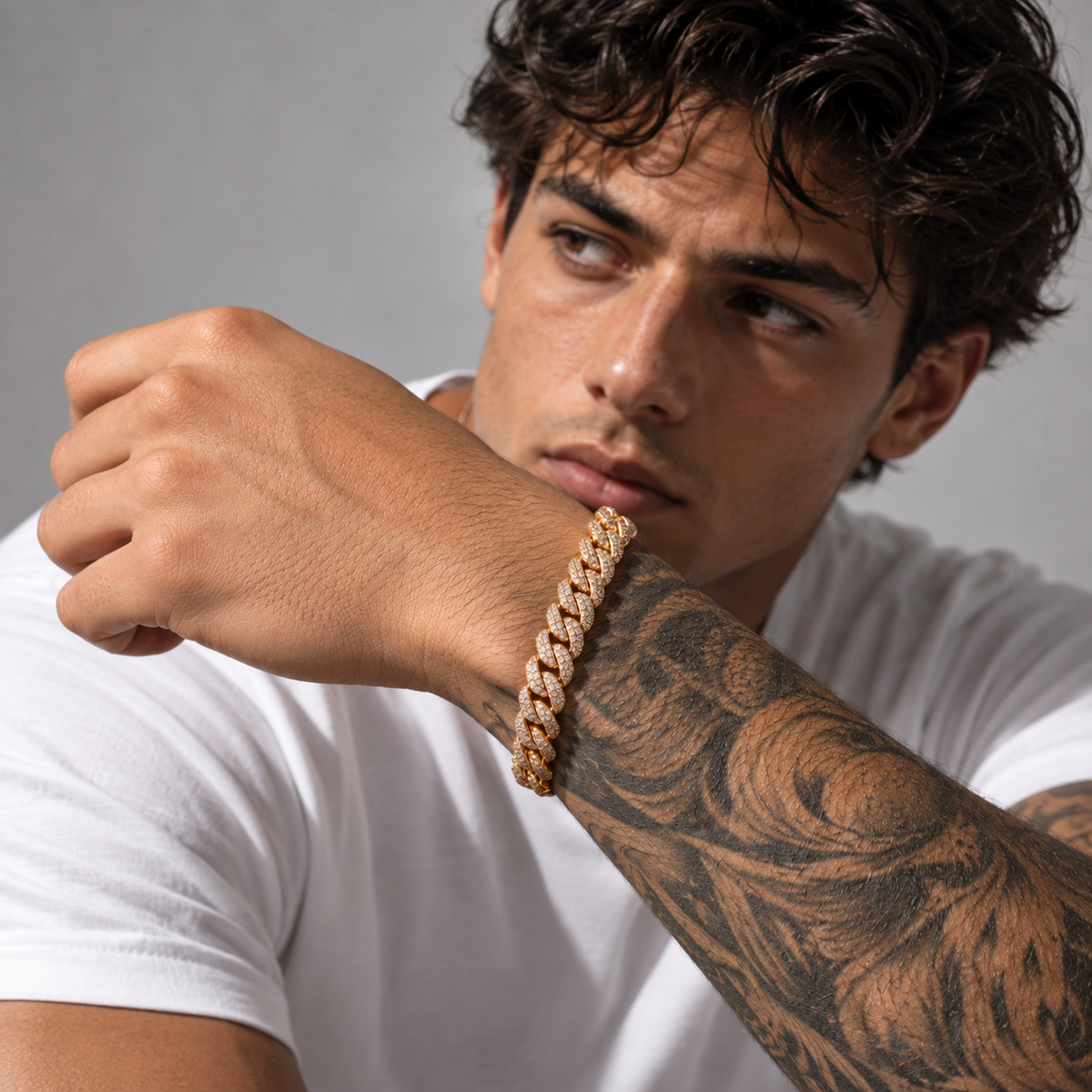 Iced Out Cuban Bracelet 10MM (Gold)