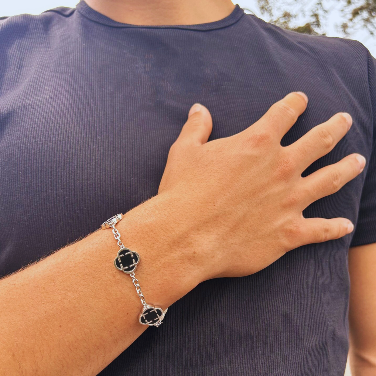 Black Clover Bracelet (White Gold)